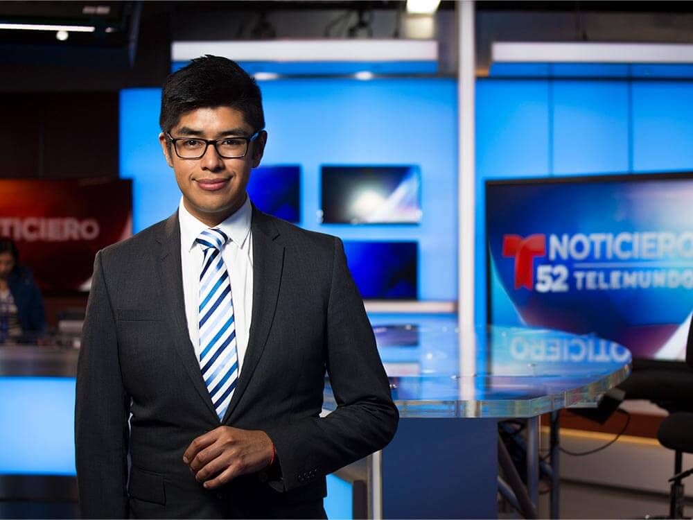 Eric Resendiz poses in Telemundo studio.